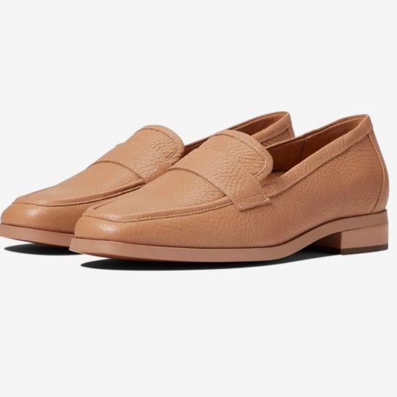 Vionic Sellah Macaroon Tan Nude Pebbled Leather Slip On Loafers - Picture 1 of 8